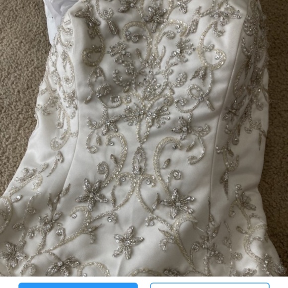 ALLURE COUTURE CLASSIC WEDDING GOWN - Picture 3 of 8